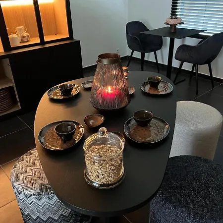 Maison *